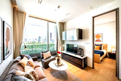 Condos for sale Sathorn Thani Tower : For Sell Condo SALADAENG ONE Building 1, Floor 15,1 bed room, Room size 50.00 sqm