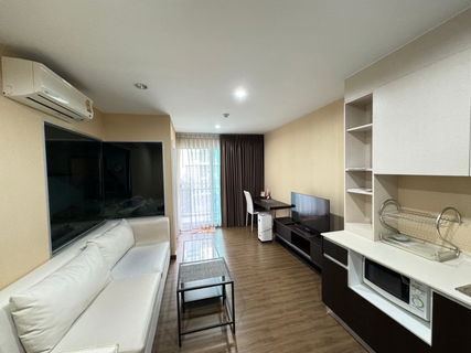 1-BR Condo at Hallmark Chaengwattana