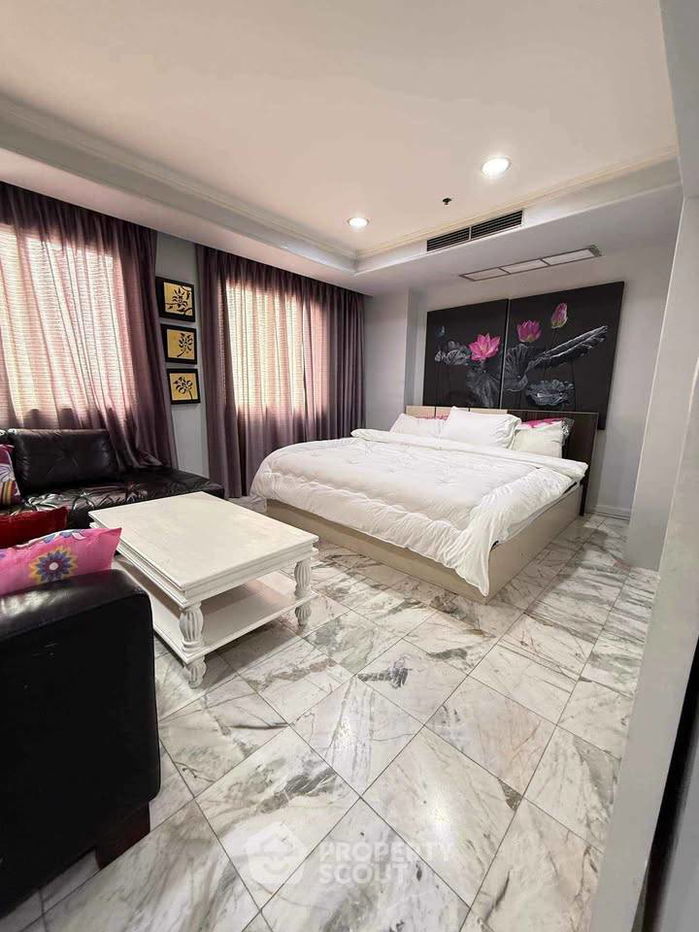 รูป คอนโด 3-ห้องนอน ที่ วิทยุ คอมเพล็กซ์ คอนโดมิเนียม ใกล้ BTS เพลินจิต (ID 2561167) - รูปที่ 1/15