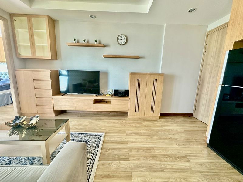 picture Laddaplus Condo Sriracha: City center, vibrant community, beautiful rooms, move in Ready - 5/9