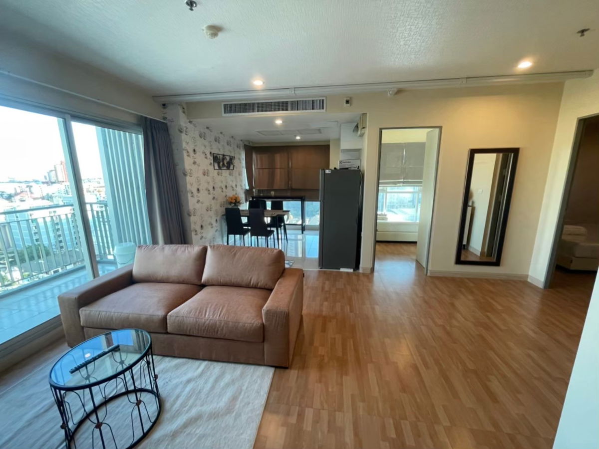 รูป Availalbe for rent! Life Ratchadaphisek. Cozy living with Largely 2 Bedroom 65sq.m. Fully Furnished and very best price, ready to move in. - รูปที่ 3/13