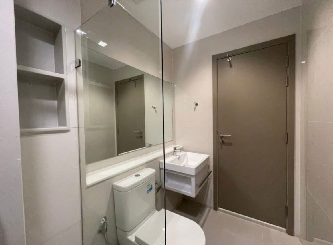 picture #R8936 ð 190169 Condo for Rent: Life Asoke - Rama 9 - 4/13