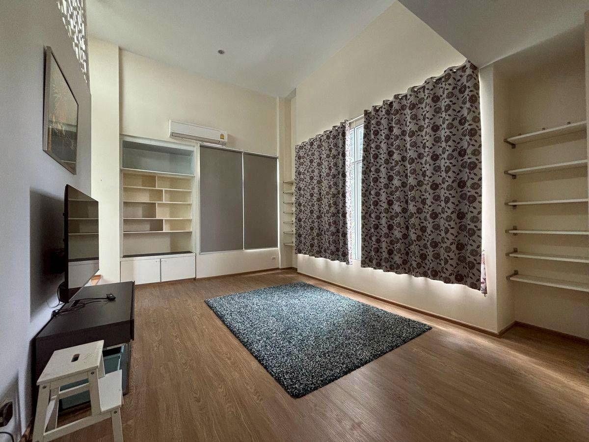 รูป P0551 ให้เช่า บ้านเดี่ยว 3 ชั้น โครงการ Nirvana Beyond Lite Rama 9 ทำเลศักยภาพ ใกล้ Airport Rail Link บ้านทับช้าง | เลียบมอเตอร์เวย์ - รูปที่ 2/6