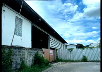 Factory for sale Bangkok : 🔥 HOT DEAL! Land with Warehouse for Sale – Nawamin Area 🔥Selling price 8.9 MB.