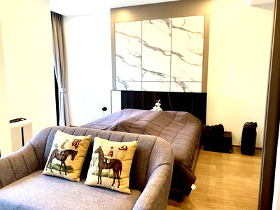 Condos for sale : Ashton Chula Silom【𝐒𝐄𝐋𝐋】🔥Premium design, modern, simple yet luxurious🔥 Contact Line ID: @hacondo