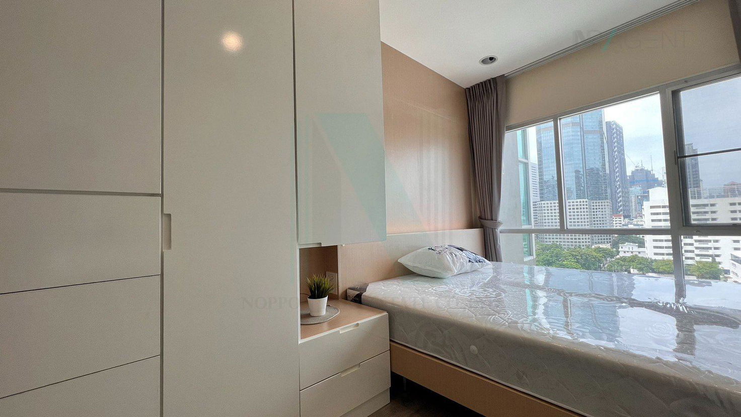picture For Rent Condo CENTRIC SATHORN - SAINT LOUIS Building A, Floor 12,1 bed room, Room size 36.00 sqm - 3/8