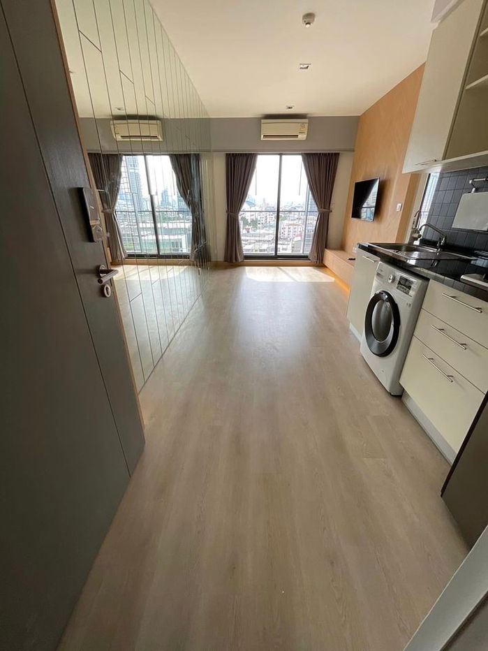 รูป The Seed Mingle Sathorn Suanplu【𝐑𝐄𝐍𝐓】🔥ห้องแต่งพรีเมียม โทนอบอุ่น ให้ฟีลหรูแบบไม่อึดอัด🔥 ติดต่อไลน์ไอดี: @hacondo - รูปที่ 4/6