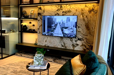 คอนโดให้เช่า : ว่างพร้อมอยู่! The Room พญาไท. 2นอน 70ตร.ม. Line id: @pfagent