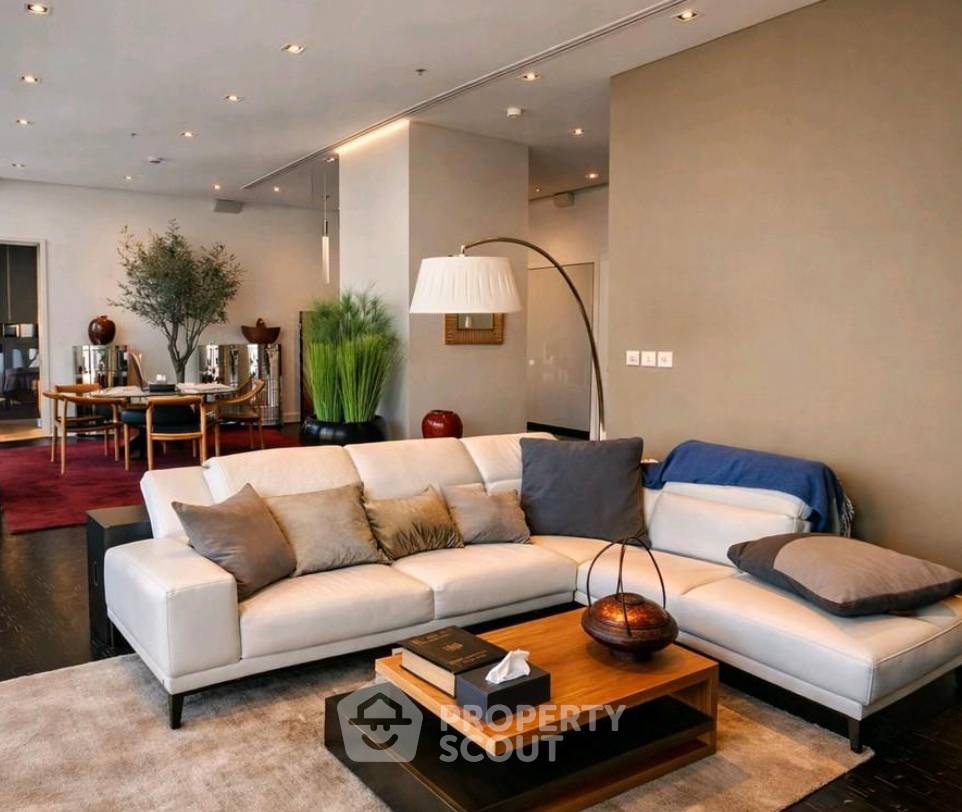 picture 2-BR Condo at The Ritz-Carlton Residences, Bangkok near BTS Chong Nonsi (ID 2556127) - 2/8