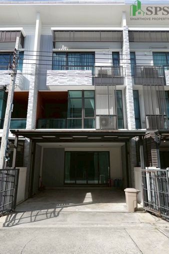 ให้เช่า ทาวน์โฮม ใกล้ห้างเมกะ บางนา (SPSSR14)