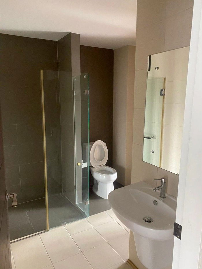 รูป ให้เช่าทาวน์โฮม 3 ชั้น แกรนด์ ไอ-ดีไซน์ วิภาวดี เฟอร์ฯครบ พร้อมเข้าอยู่ ทำเลดีใกล้สนามบินดอนเมือง - รูปที่ 20/21