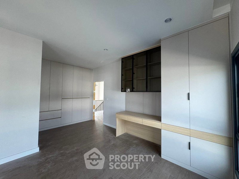 ขายบ้านเดี่ยว : บ้าน 4-ห้องนอน ที่ ศุภาลัย พาร์ควิลล์ พัทยา-สุขุมวิท ใกล้ พัทยาตะวันออก (ID 2559202)