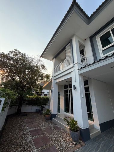 ให้เช่าบ้านเดี่ยว 3 ห้องนอน 54 ตร.ว. เสนา วิลล่า รามอินทรา