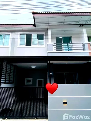 ทาวน์โฮม ภูเก็ต : บ้านทาวน์เฮ้าส์ 2 ชั้น ตกแต่งสไตล์โมเดิร์น บ้านสวย 5986932