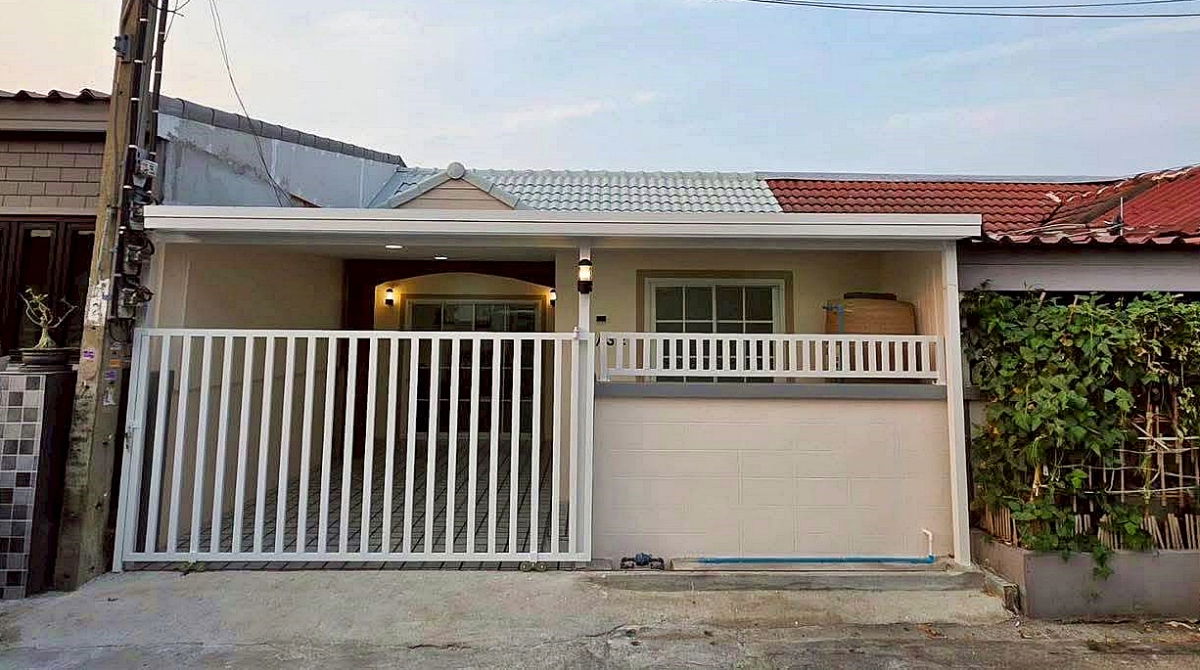 รูป บ้านสวย ชั้นเดียว รีโนเวทใหม่ หมู่บ้านตะวันงาม ซอยกันตนา บางใหญ่ ใกล้เซ็นทรัล เวสเกต - รูปที่ 1/17