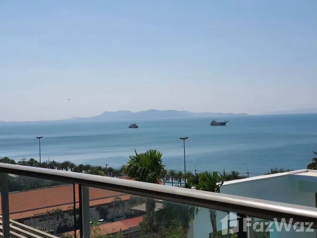 picture Exactly Beachfront with pool view 1964951 - 4/15