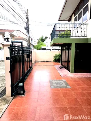 Houses for rent Wang Thonglang : 4 Bedroom House for rent in Wang Thonglang, Bangkok  5986848
