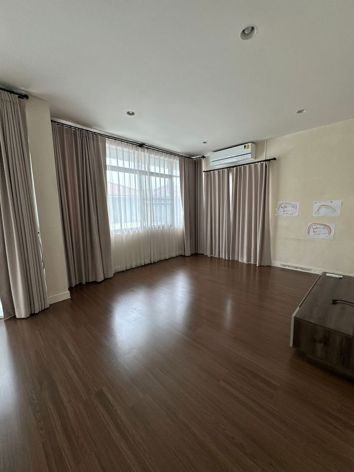 รูป ขายบ้านเดี่ยว เศรษฐสิริ กรุงเทพกรีฑา ที่ดิน 70 วา แปลงริม 4 ห้องนอน ใกล้ Brighton - รูปที่ 12/17