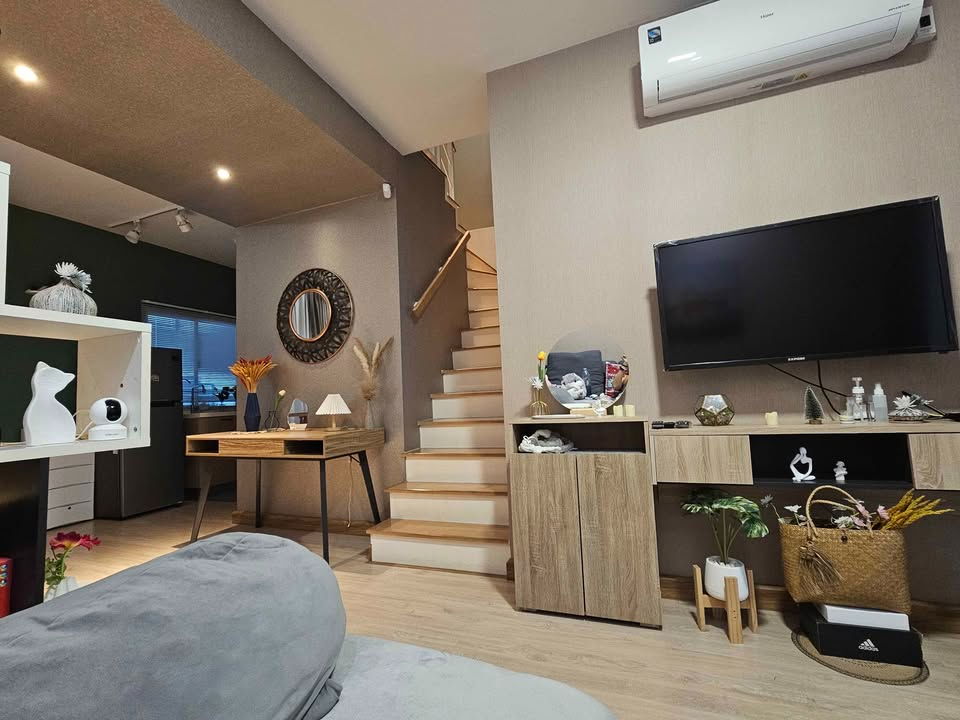 รูป ให้เช่าบ้านทาวน์โฮม (The Connect ) โครงการเดอะคอนเนค รามอินทรา-มีนบุรี 2 พร้อมเข้าอยู่ เฟอร์นิเจอร์และเครื่องใช้ไฟฟ้าครบ - รูปที่ 8/11