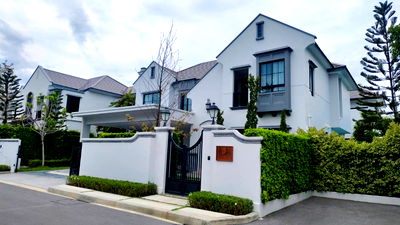 Houses for rent Saphan Sung : For Rent - Nantawan Rama 9 New Krungthepkreetha 5 bedrooms 5 bathrooms