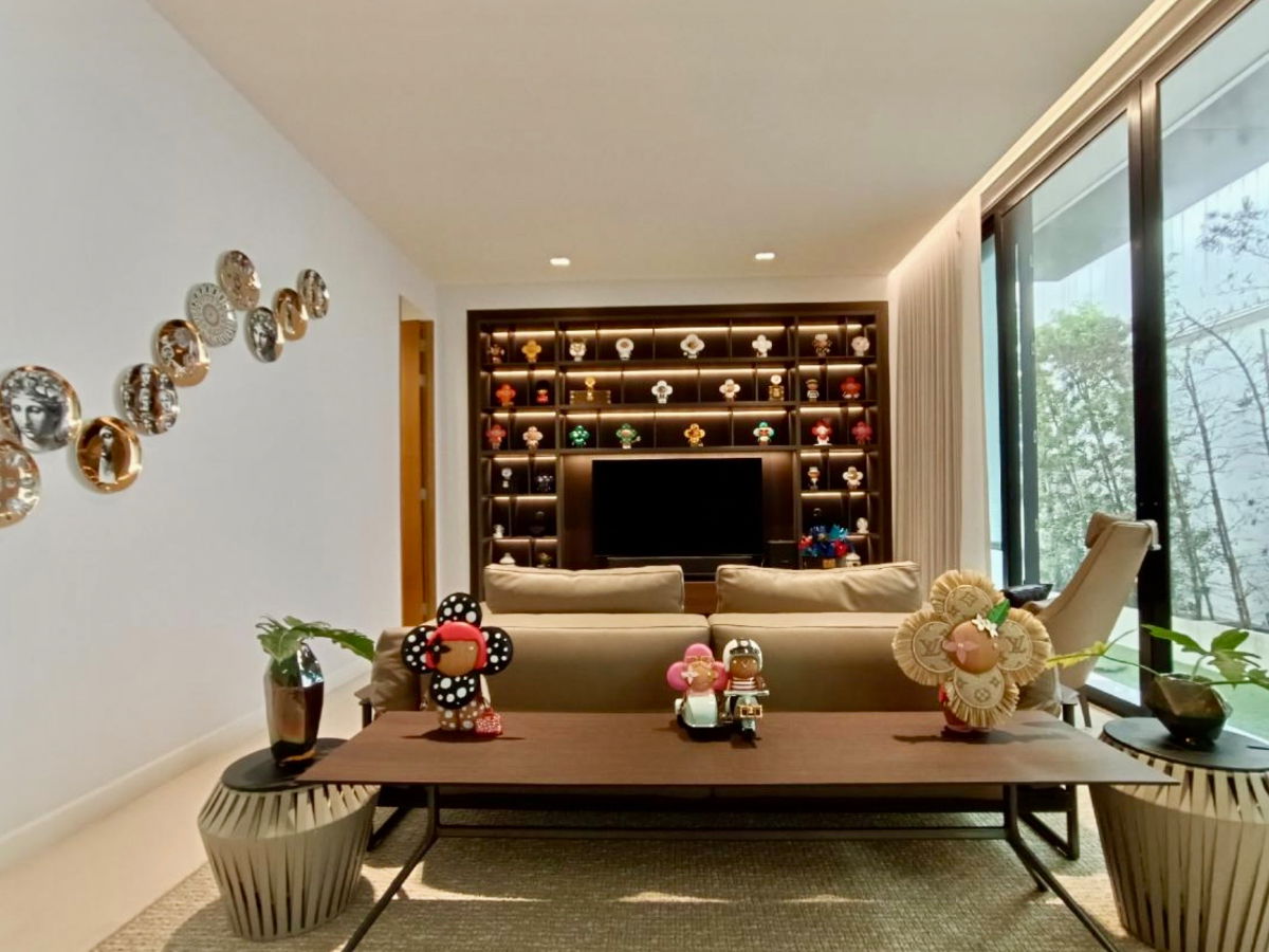 picture Luxury Detached House (corner unit) for Sale at 15 Gates Ekkamai-Ramin - 11/27