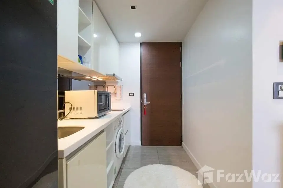 picture Experience Life in the Hub of Bangkok - Snag an Incredible Condo Now! 1052724 - 5/11