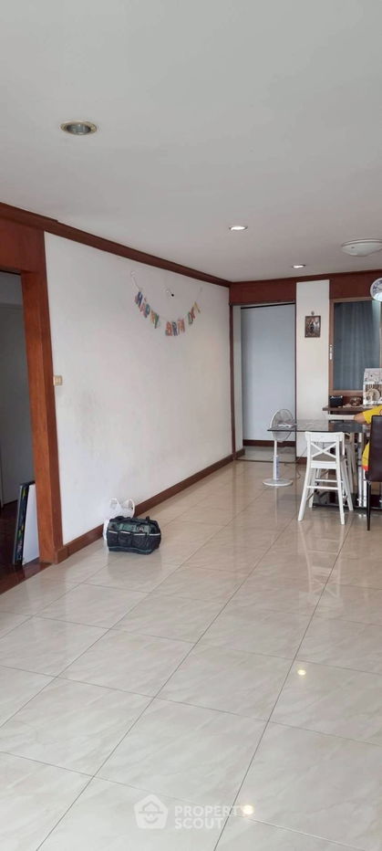 รูป คอนโด 3-ห้องนอน ที่ ดี.เอส. ทาวเวอร์ 2 สุขุมวิท 39 คอนโดมิเนียม ใกล้ MRT สุขุมวิท (ID 2544000) - รูปที่ 10/12