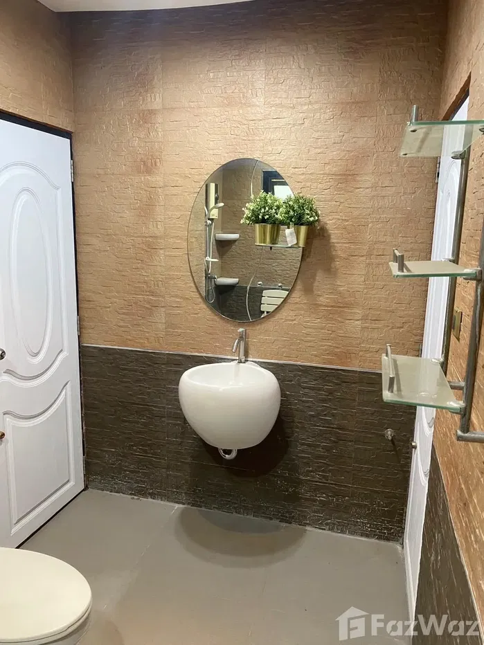 picture 3 Bedroom House for sale in Phra Khanong Nuea, Bangkok 5363774 - 14/27