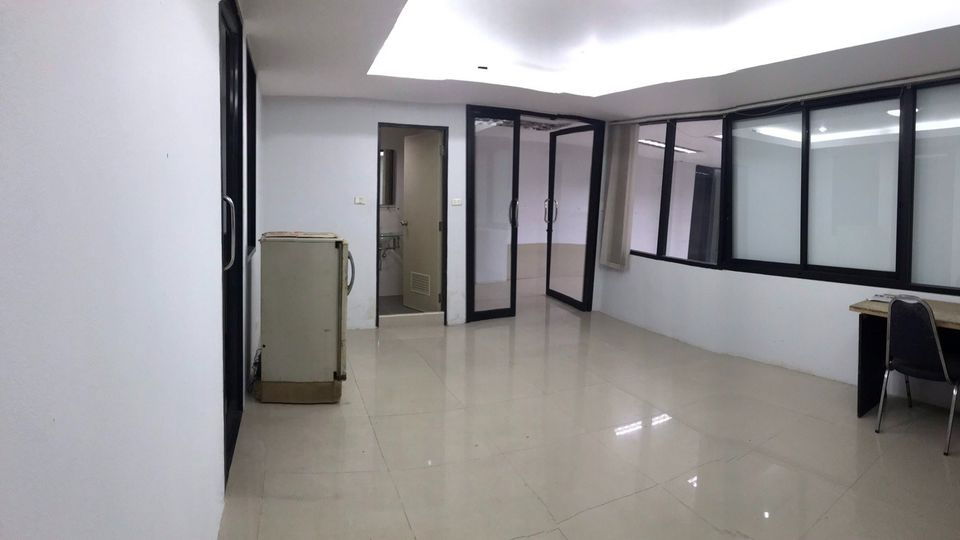 รูป ✨Rare Asset, Investment Building ✨ 5 bath 55k - Airport Mini Office 📞Call 090 919 9898 - รูปที่ 2/15