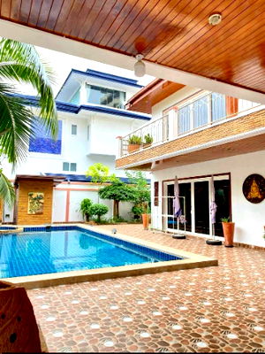 Houses for rent Pattaya : Fully furnished pool villa for rent near Jomtien Beach, Pattaya, Chonburi.