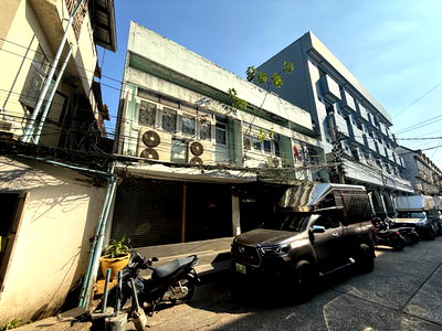 อาคารพาณิชย์ ม.นานาชาติแสตมฟอร์ด : ด่วน!! ขาย อาคารพาณิชย์ 2 ชั้น 3 คูหา พัฒนาการ ซ.2 ใกล้ Airport Rail Link รามคำแหง / ทางด่วน เจ้าของขายเอง