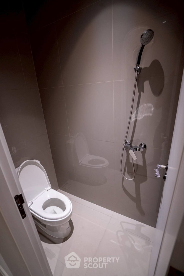 picture 3-BR Condo at One 89 Wireless near MRT Lumphini (ID 2559803) - 44/66