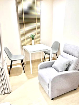 Condos for rent Chiang Mai : Condo for rent with   1 bedroom, 1 bathroom and   1 kitchen.   