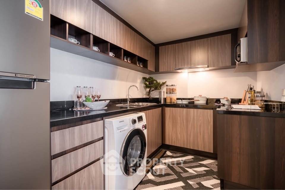 picture 2-BR Condo at Focus Ploenchit near BTS Nana (ID 2563938) - 4/12