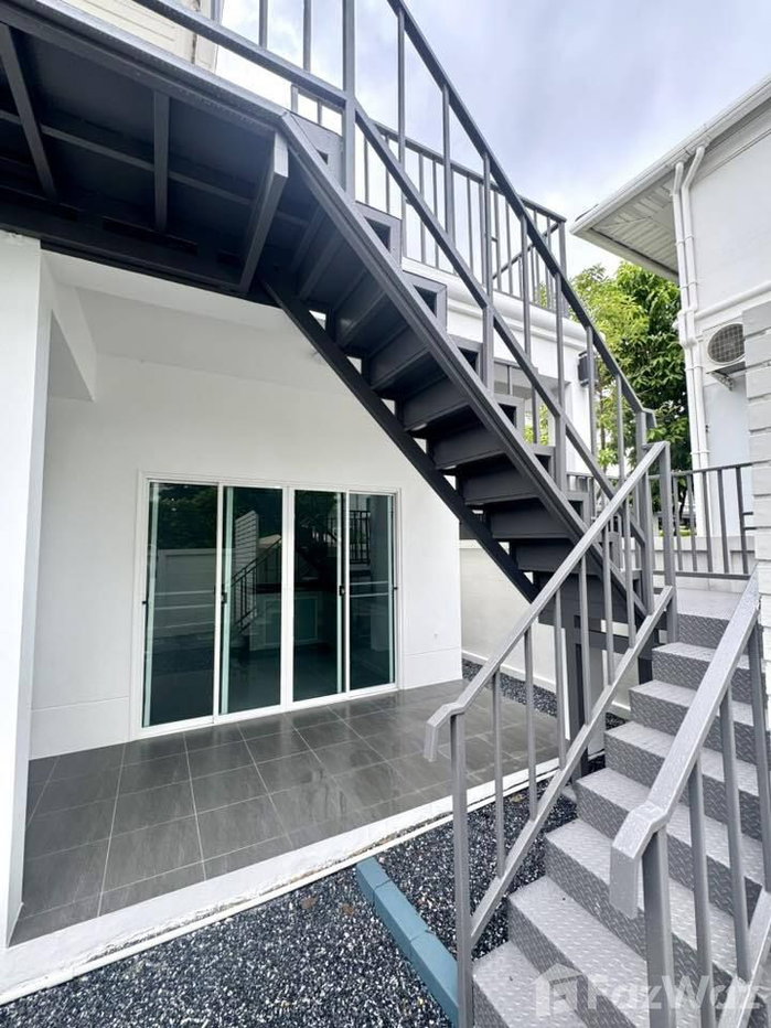 picture 4 Bedroom house with Pool for sell at Supalai Prima Villa 5586035 - 9/53