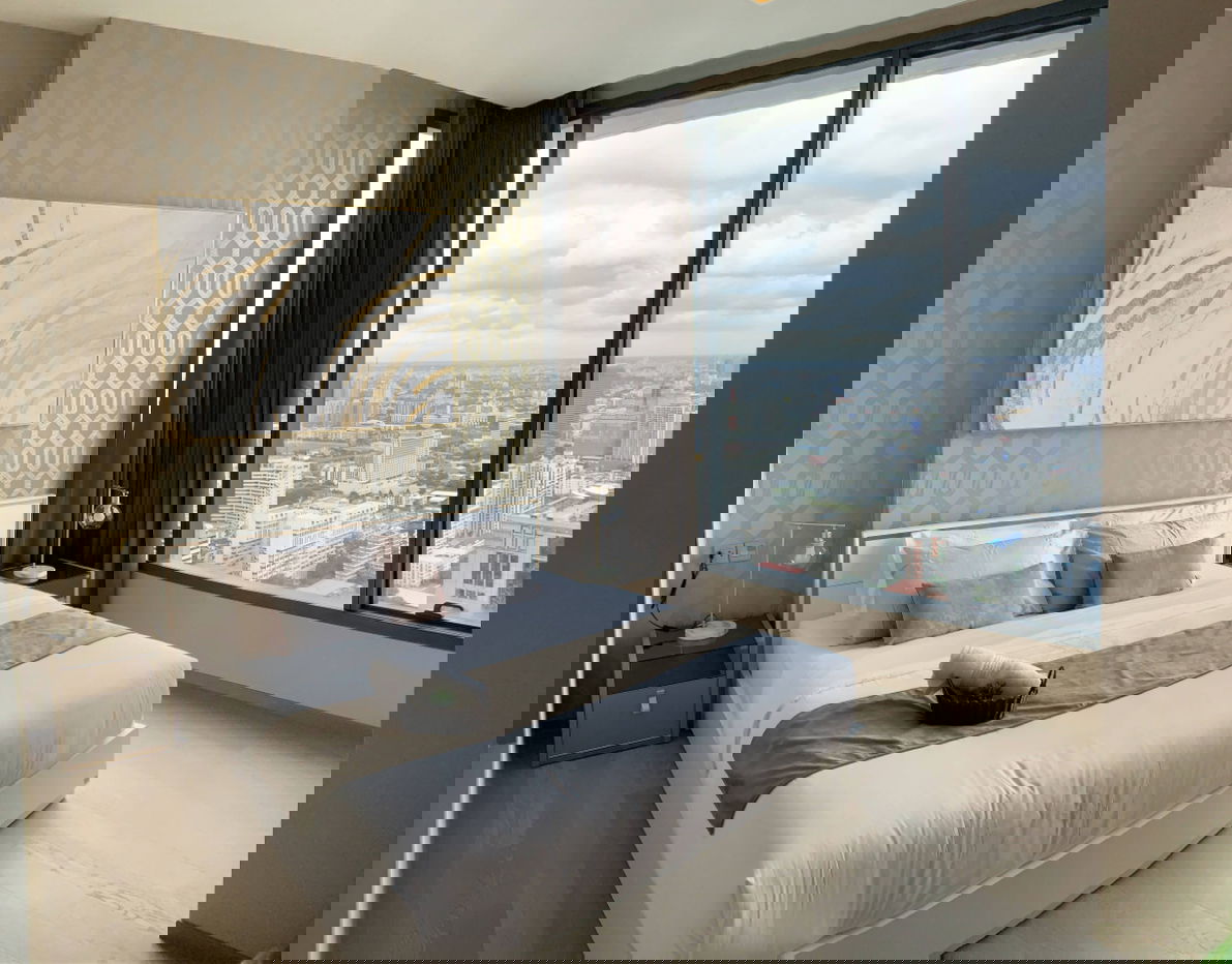 รูป Condo for Rent : The Esse Asoke size: 75 sqm Room Type: 2 bedroom 2 bathroom Room Floor: 49th Fully furnish and electrical machines. - รูปที่ 4/13