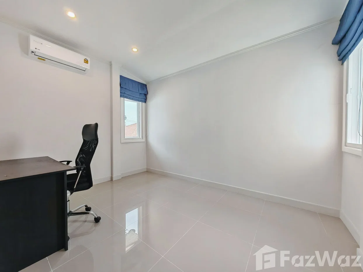 picture Spacious & Fully Furnished 3-Bed Home for Rent in Thalang 1972046 - 17/36