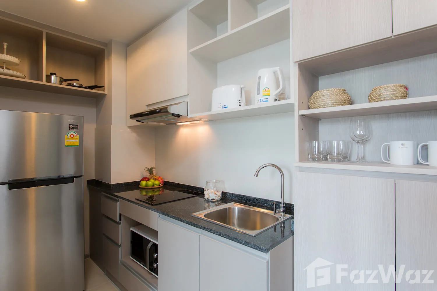 1 Bedroom Condo for sale at 6th Avenue Surin  13504