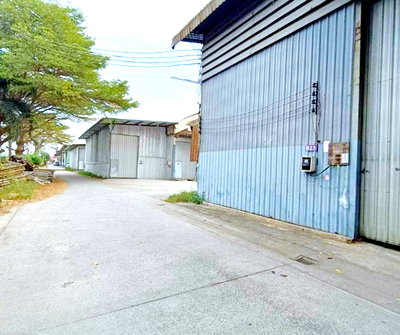 เช่าโรงงาน ม.เวสเทิร์น  : สนามกอล์ฟธัญญะ 1.5กม. ให้เช่าโกดัง 250 ตร.ม. อบต.บึงคำพร้อย 3.4 กม. เลียบมอเตอร์เวย์ฝั่งตะวันตก รร.วัดปัญจทายิกาวาส 1.2 กม.