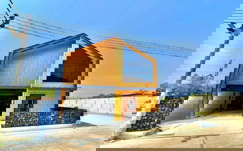 Land for sale, ideal for small subdivisions near the Scott Factory. 30% discount, now only 1.75 million baht.