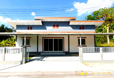 Houses for sale San Sai Chiang Mai : Single-story detached house for sale  3 bedrooms 2 bathrooms and 4 parkings.