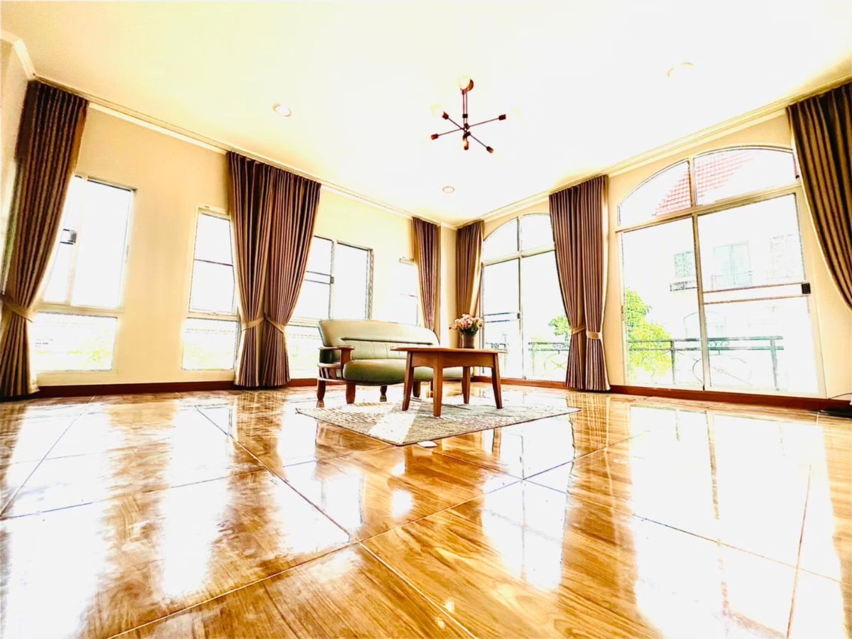 รูป U1391 ให้เช่าบ้านทาวน์โฮม หมู่บ้านกลางเมือง โมนาโค ศรีนครินทร์ 24 บ้านพร้อมเฟอร์บางส่วน ทำเลดีเดินทางสะดวกเข้าออกได้หลายทาง - รูปที่ 6/14