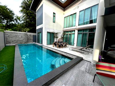 ขายบ้านเดี่ยว : ✨ ขายพูลวิลล่าหรู 2 ชั้น ✨  📍 98 LakeVille, มาบประชัน