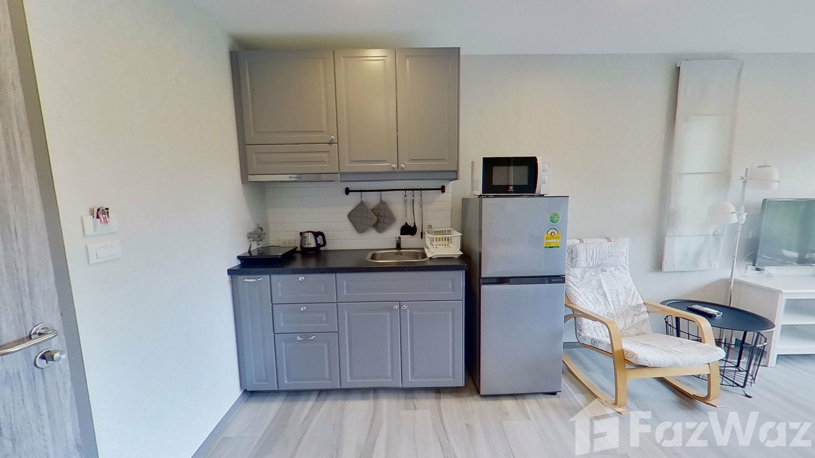 Discover Your New Journey: Contemporary Condo in The Title Residencies 1140934