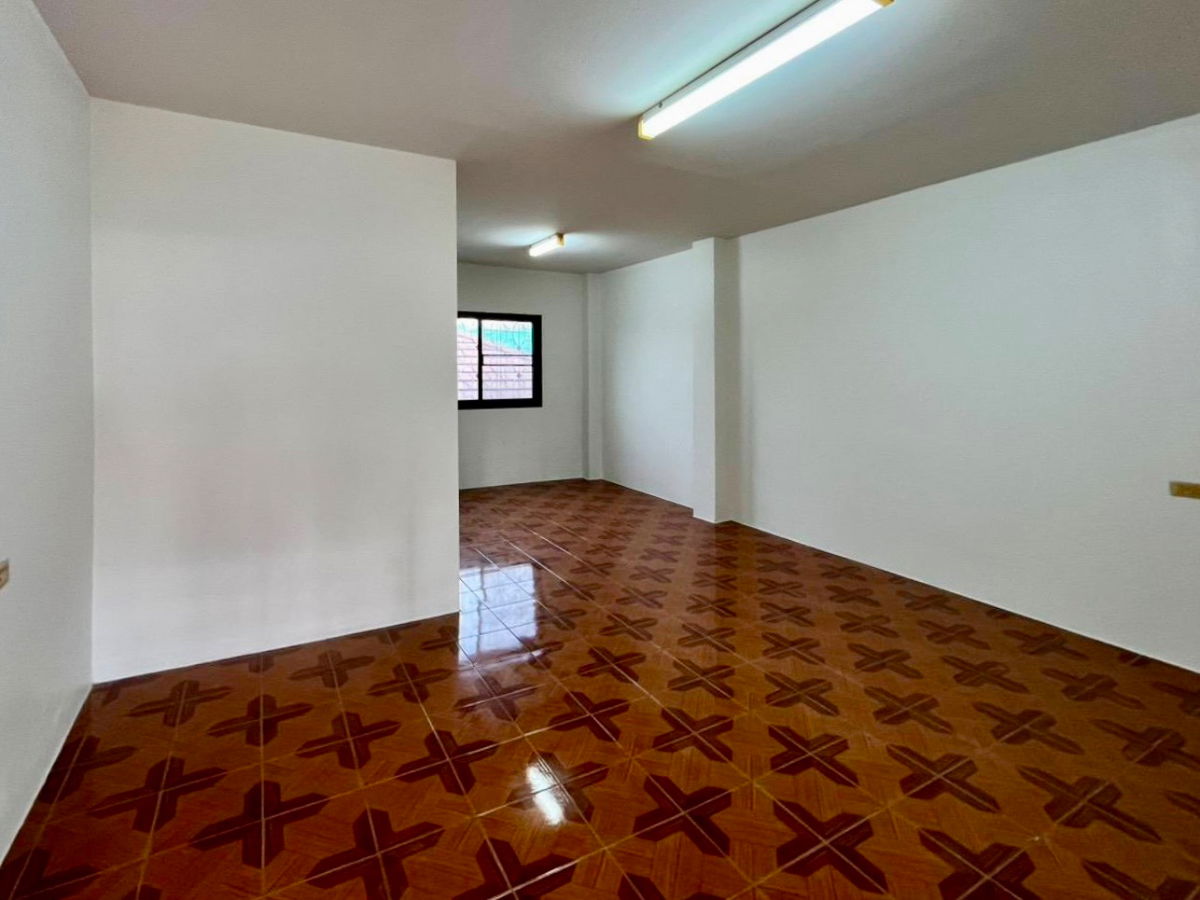 picture Rare Large Standalone Office – 11b12b 45mb - Office Building - Ratchada 3 📞Call 090 919 9898 - 17/25