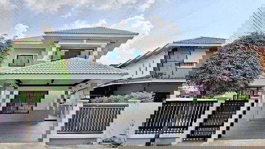 บ้านเดี่ยว  หลังมุม  5 ห้องนอน  หมู่บ้านกาญจนาลักษณ์ 3  ติดถนนกาญจนาภิเษก  ใกล้โรงเรียนเทพศิรินทร์ นนทบุรี