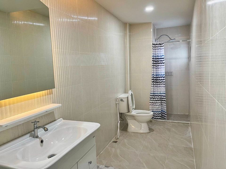 picture Townhouse for rent Close To Central Airport Plaza - 11/15