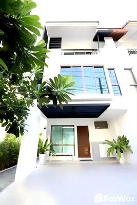 เช่าทาวน์โฮม สุขุมวิท 97/1 : ทาวน์เฮ้าส์ให้เช่า 3 ห้องนอน ในโครงการ เดอะ ไพรเวท สุขุมวิท-บางจาก 1409870