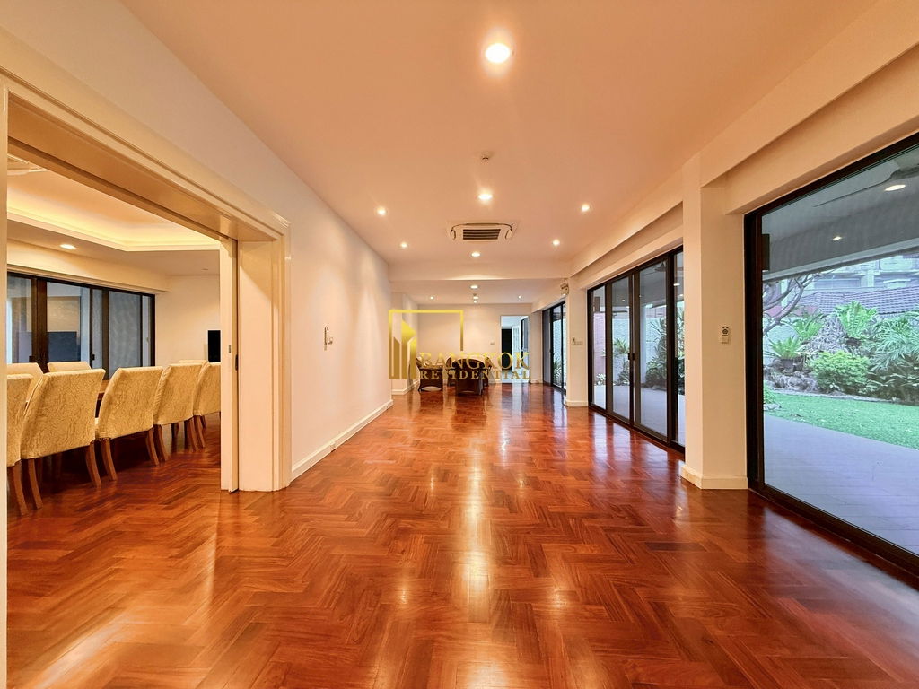 รูป Impressive 8 Bedroom Luxury House For Rent in Sathorn Area - BR27834SH - รูปที่ 13/97