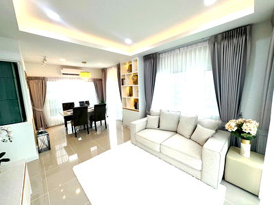 เช่าบ้านเดี่ยว เทสโก้โลตัส ศรีนครินทร์ : 🔸🔷🔶HSP0052 บ้านเดี่ยว โกลเด้น นีโอ สุขุมวิท - ลาซาล 📲LINE: @theagentpro 🔶🔷🔸